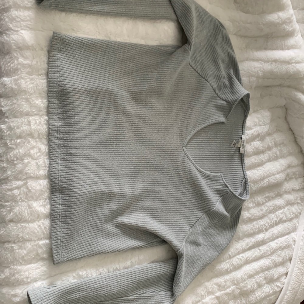 Forever 21 long sleeve T, size M